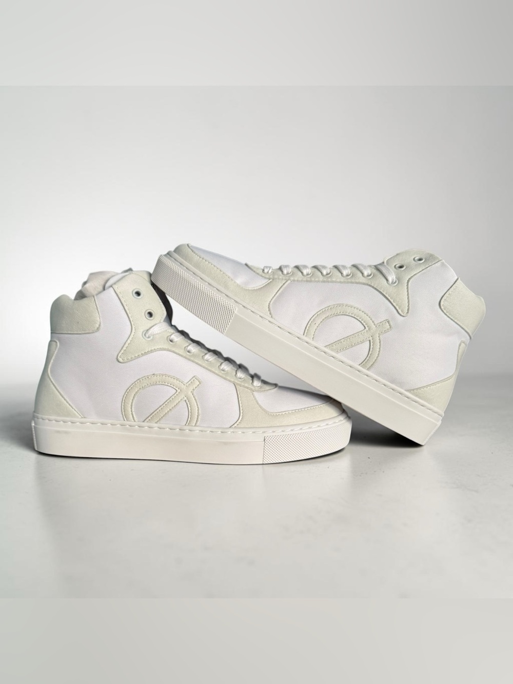 LØCI Womens US 7.5/EU 38 “Eleven” White Natural Vegan High-Top Sneakers NWT/NIB